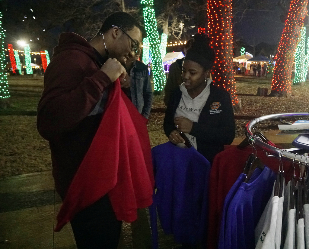 Farmers Branch Christmas Tree Lighting and Holiday Market