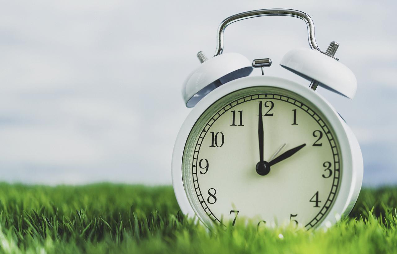 A que hora empieza forex el domingo