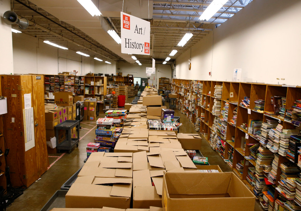 In The Age Of Amazon Dallas Half Price Books Has Managed To Write Itself A Long Shelf Life
